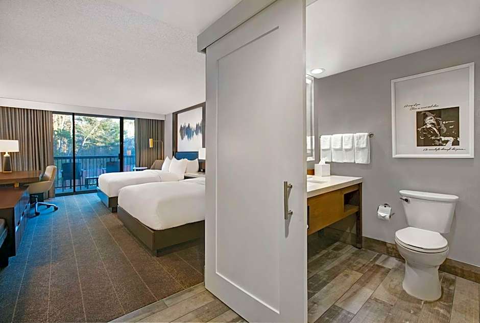 Hilton Peachtree City Atlanta Hotel & Conference Center