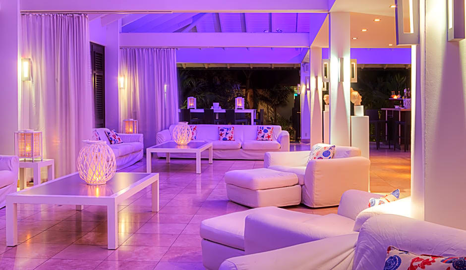 Floris Suite Hotel-Spa and beach Club