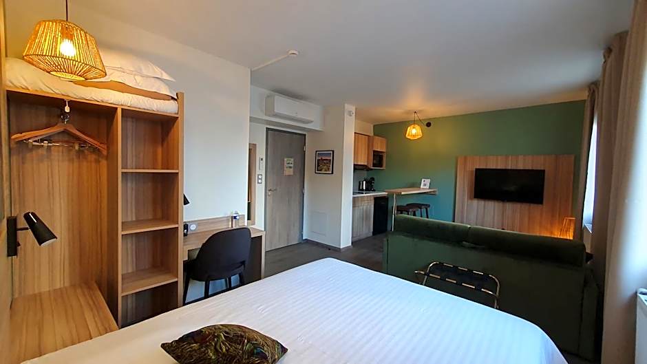 Logis Hôtel - Les Pasteliers