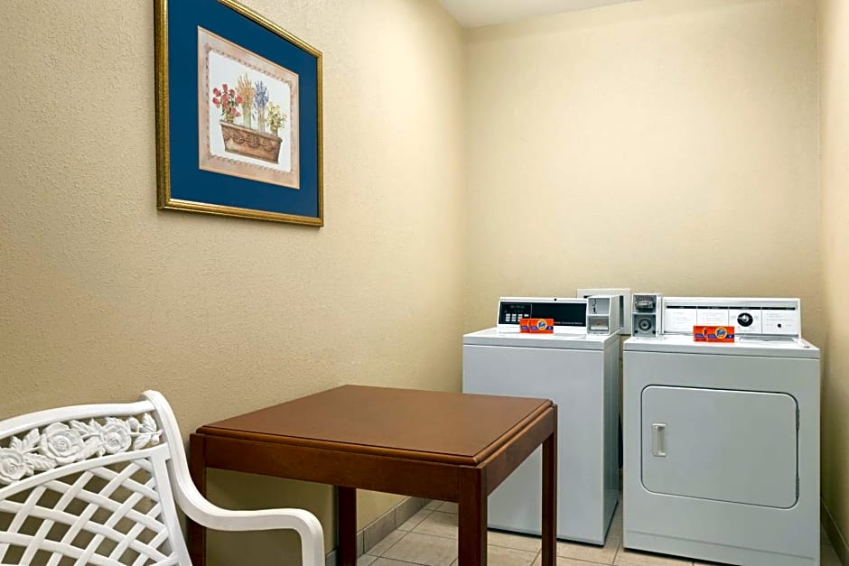 Country Inn & Suites by Radisson, Savannah I-95 North