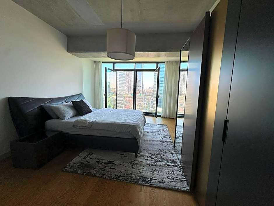 Enjoy luxury family apt