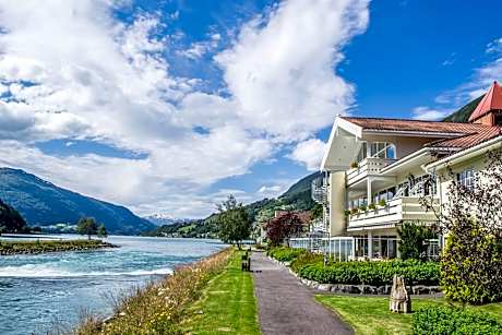 Hotel Loenfjord Loen