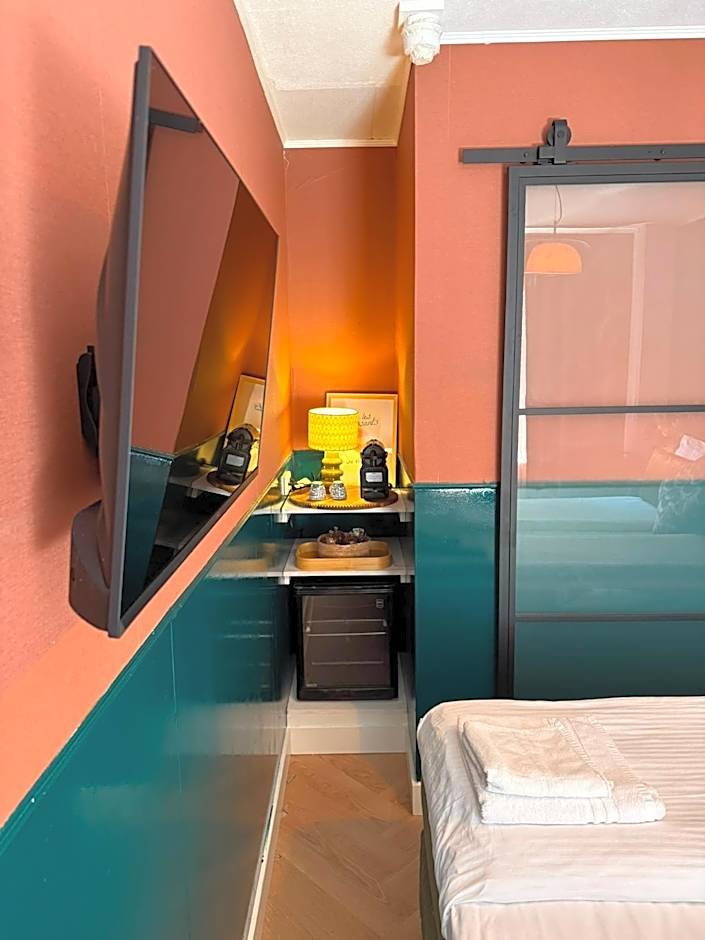 Amadeus Hotel