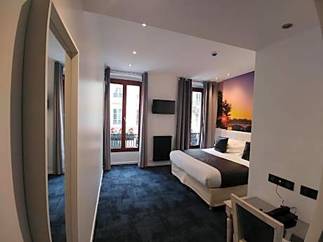 Large Double or Twin Room