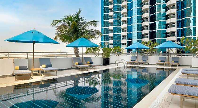 Movenpick Hotel Jumeirah Lakes Towers