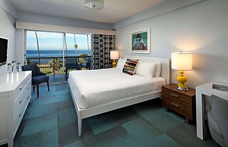 Oceanfront King + Queen Suite