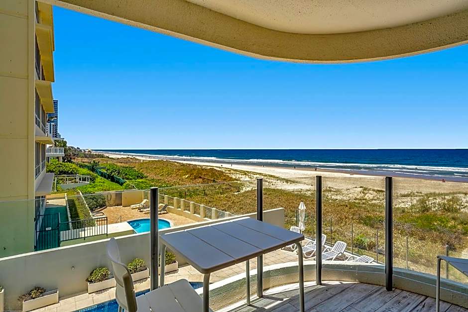 Dorchester On The Beach