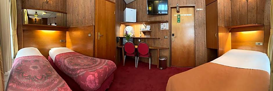 Nadia Hotel