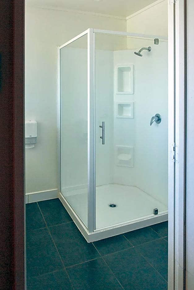 Finlay Jack's Backpackers