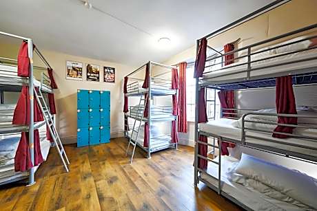 1 Person in 12-Bed Dormitory - Mixed