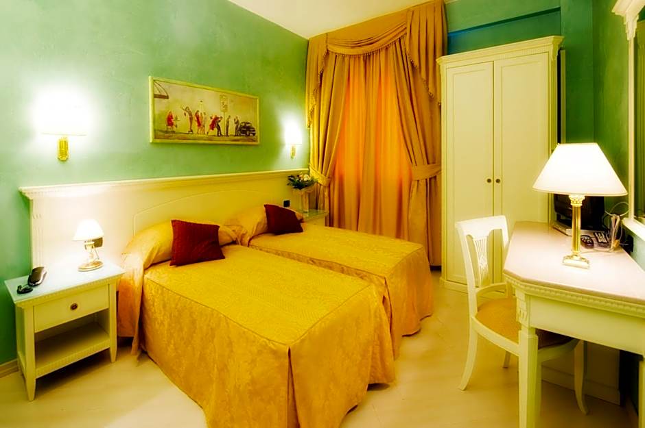 Hotel Bright