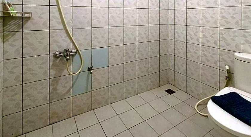 RedDoorz @ Jalan Kolonel Haji Burlian Palembang 2