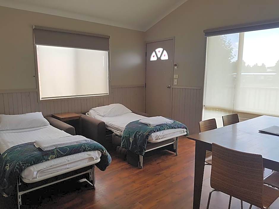 Canberra Carotel Motel