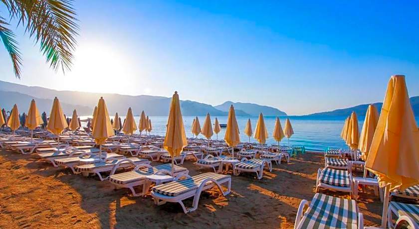 Aurasia Sea Side Hotel