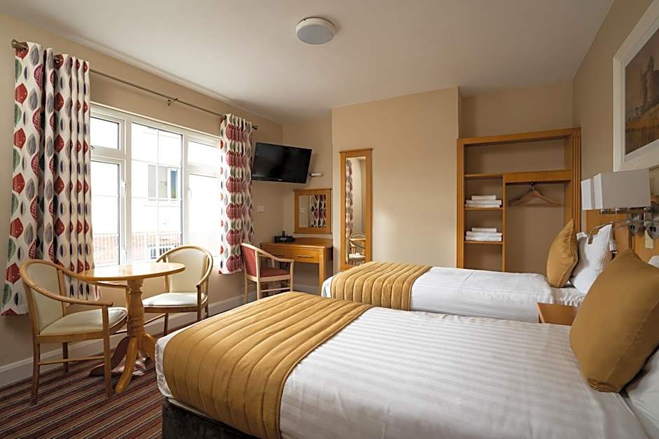 Belmore Court & Motel