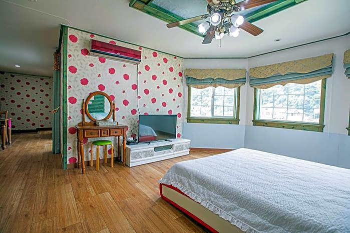 Paradise Pension