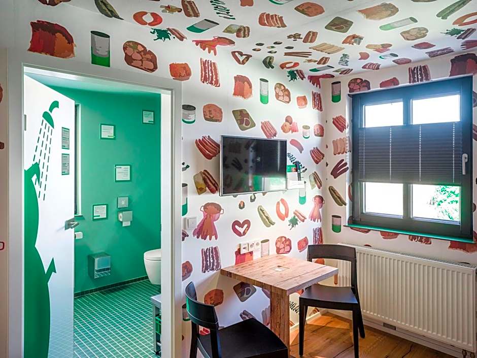 BRATWURSThotel