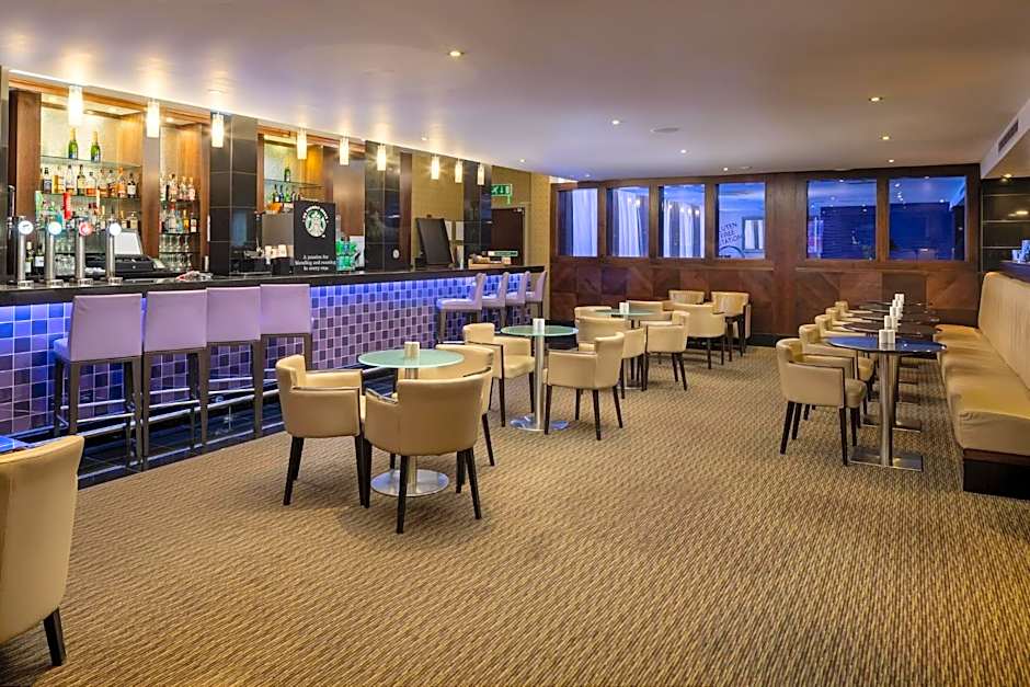 Crowne Plaza London Ealing By IHG