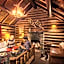 Storm Mountain Lodge & Cabins