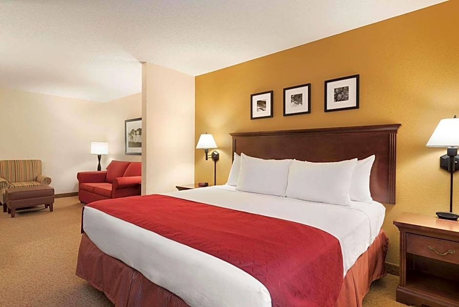 Country Inn & Suites by Radisson, Cedar Rapids Airport, IA