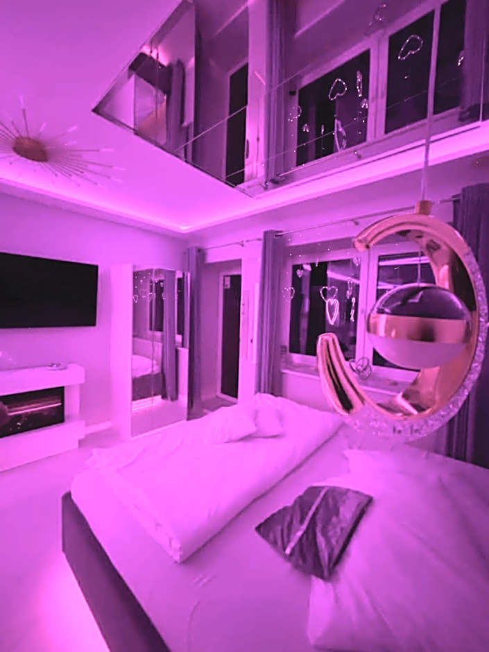 Apartament "Love Island" Jacuzzi SPA z dużą wanną z hydromasażem dla Dwojga