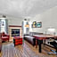 MainStay Suites Appleton Airport - Fox River Mall Area