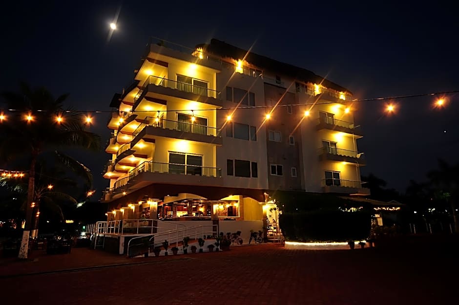 Marina Banderas Suites Hotel Boutique