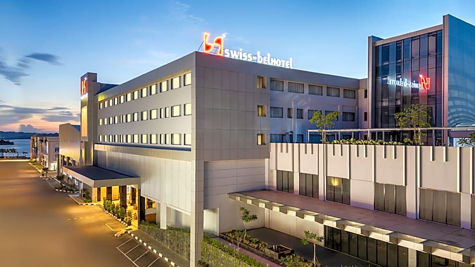 Swiss-Belhotel Harbour Bay