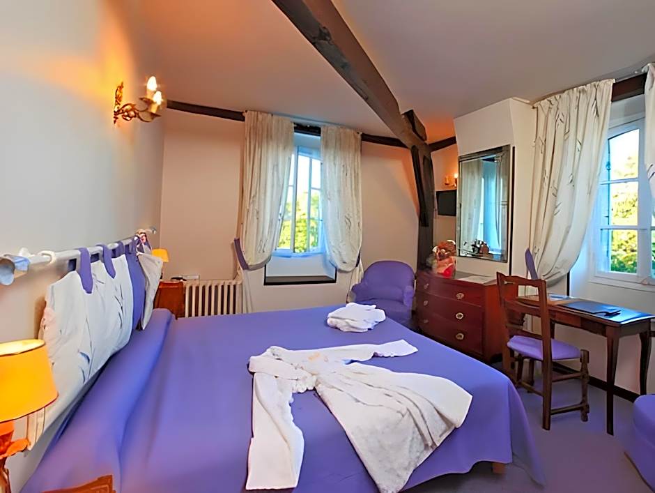 Logis Hotel Restaurant Chateau Bellevue