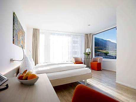 Superior Twin Room with Mountain View