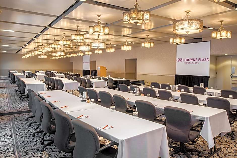 Crowne Plaza Minneapolis West By IHG