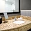 Courtyard by Marriott Omaha Aksarben Village