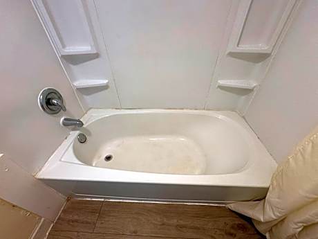 2 Full Beds Non-Smoking