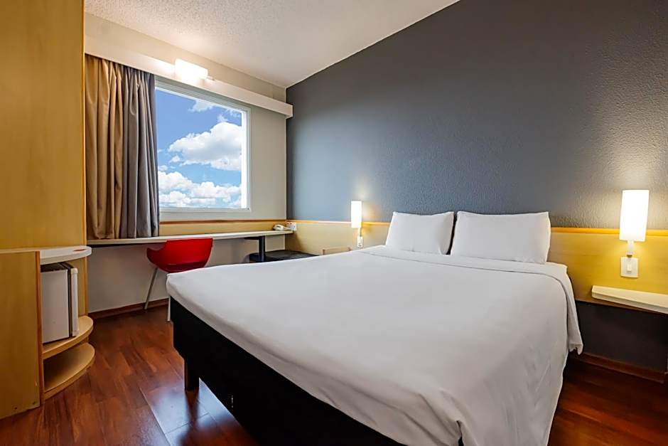 Ibis Santo Andre