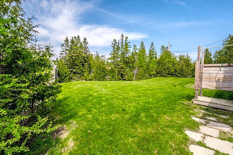 Elysium - Perfect Waterfront for the Holidays