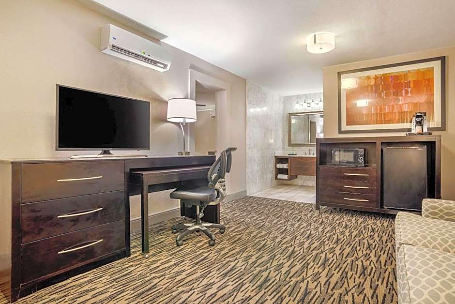 Clarion Inn Conference Center