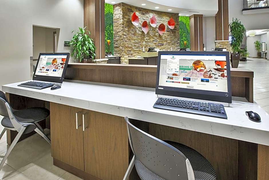 Embassy Suites By Hilton Columbus Airport