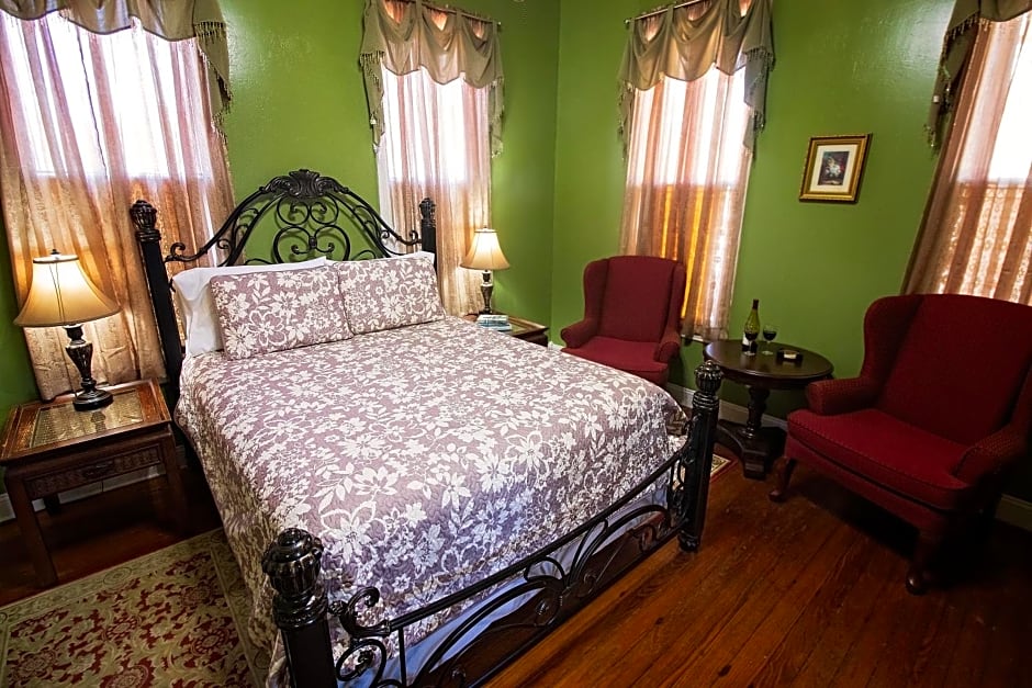 White Oak Manor Bed and Breakfast