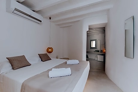 Deluxe Double Room with Pool View