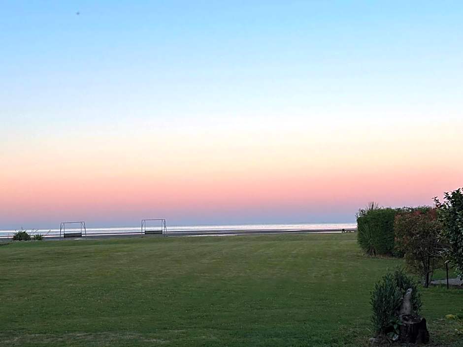 Summerspring Beachfront Accommodation