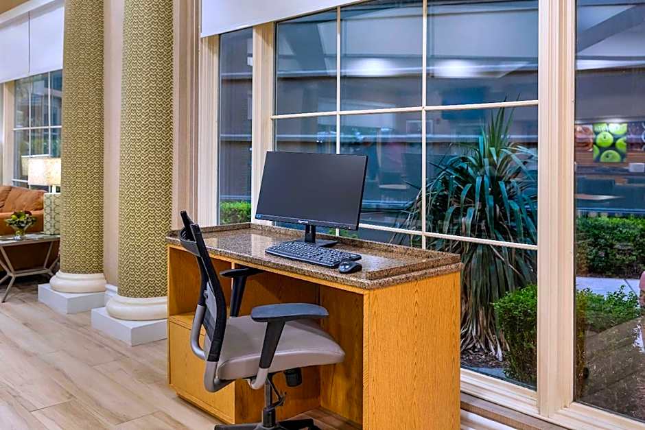 La Quinta Inn & Suites by Wyndham Albuquerque West