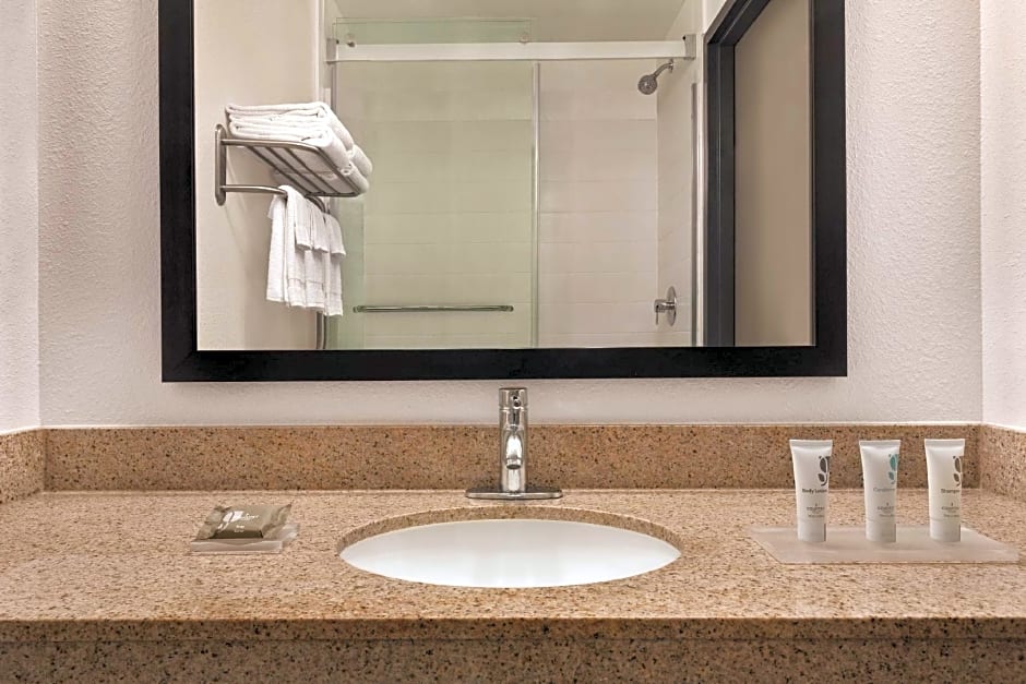Country Inn & Suites by Radisson, Eagan, MN
