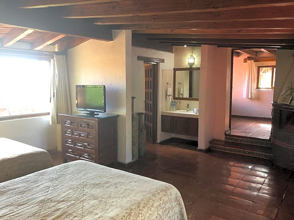 Villa San Jose Hotel & Suites
