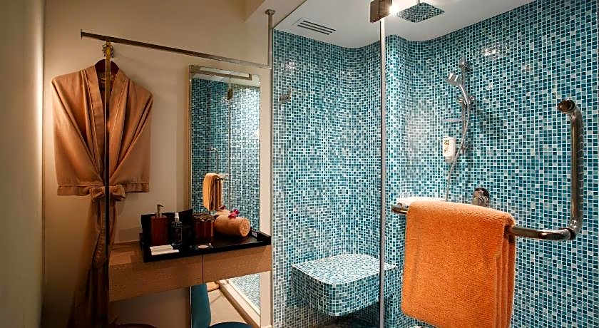 Centara Watergate Pavillion Hotel Bangkok