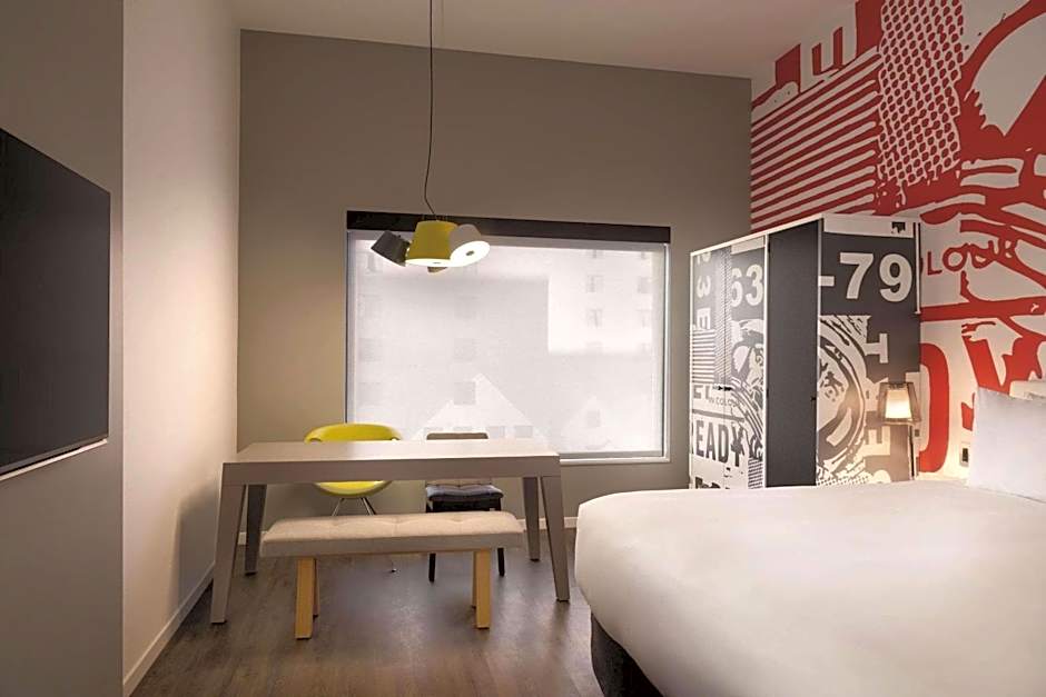 Radisson Red Minneapolis Downtown