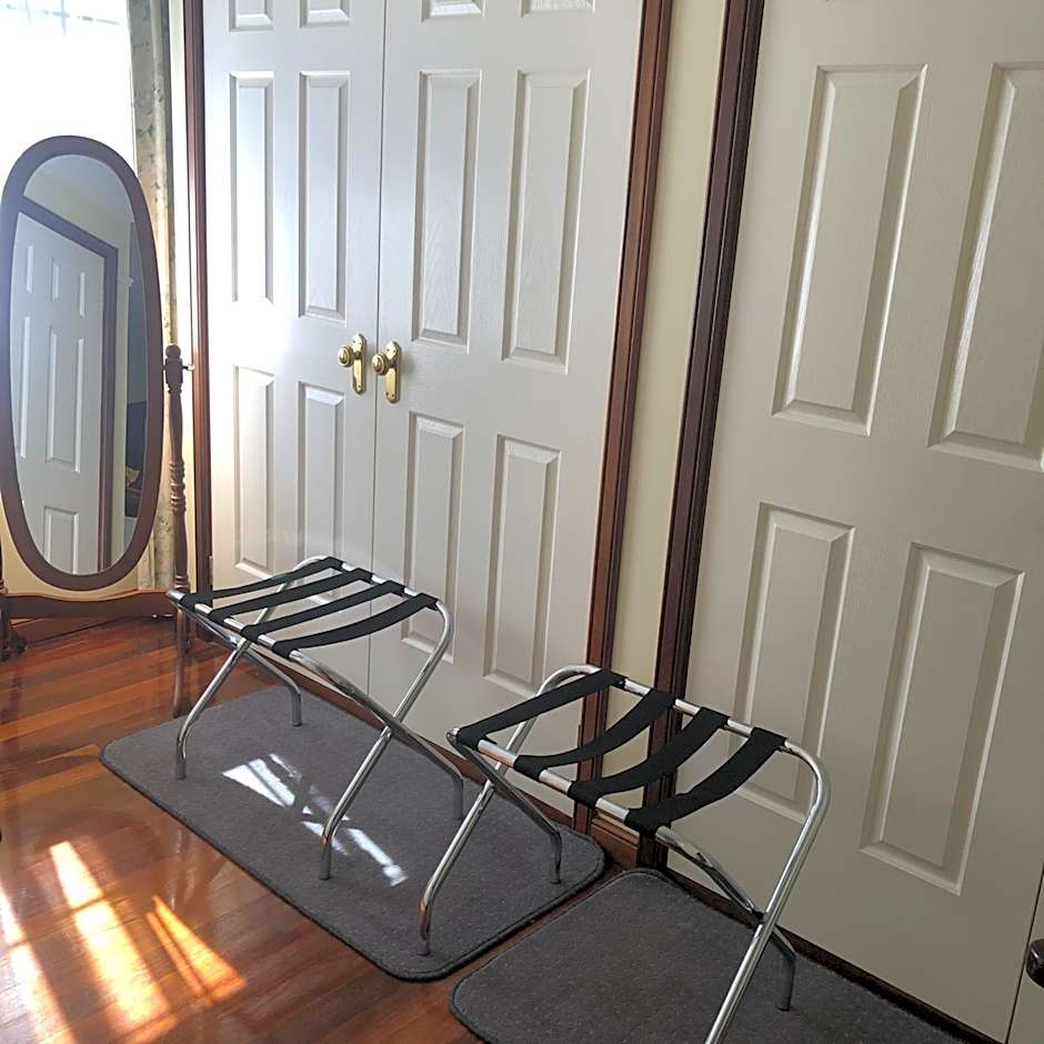 The Hideaway Luxury B&B Retreat