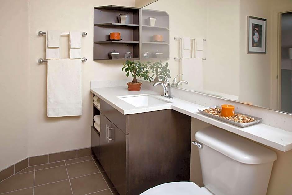 Candlewood Suites Wichita Airport By IHG