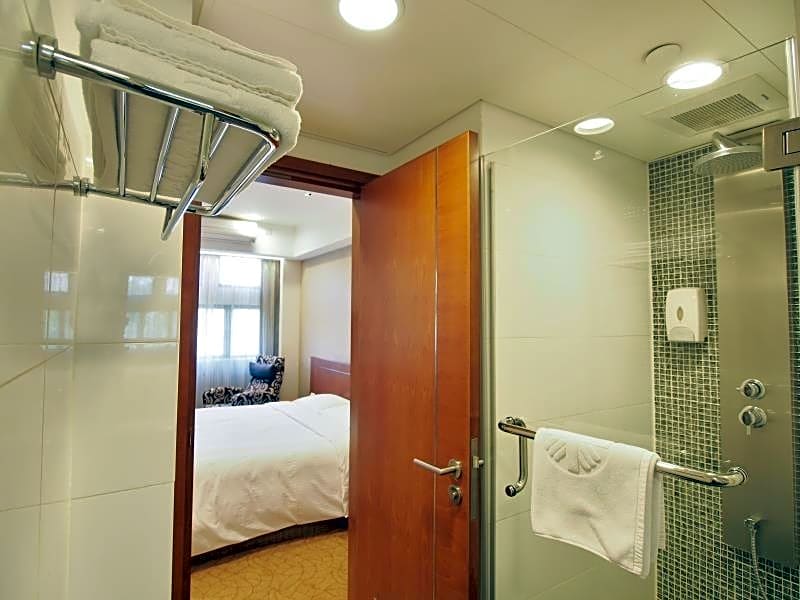 Caritas Bianchi Lodge Hotel