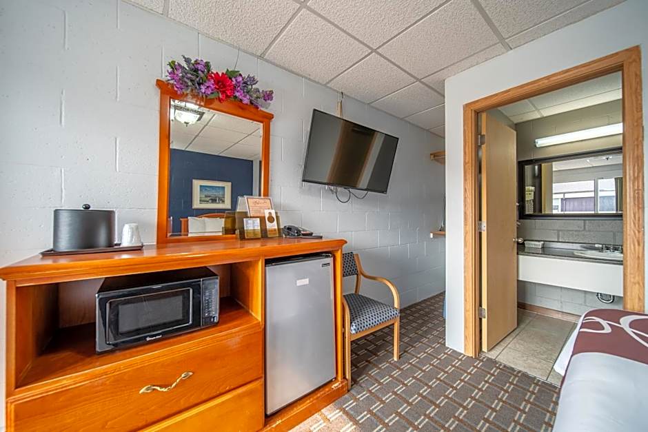 Sleep-ees Inn, Saginaw & Frankenmuth