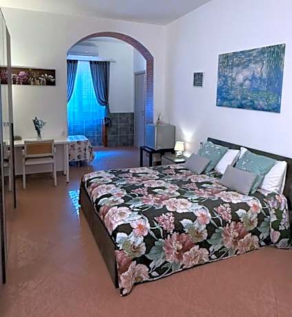 Deluxe Double or Twin Room with Mountain View